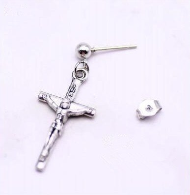 Original design new tide male ear nail rock personality earrings hip hop punk men's earrings Skull Stainless Steel earrings boys