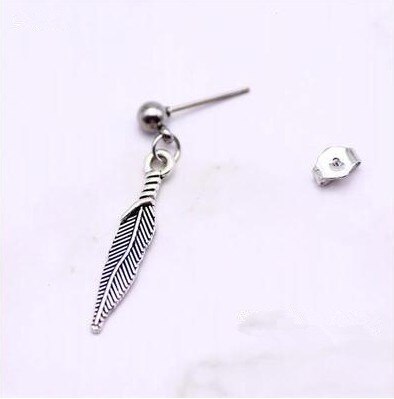 Original design new tide male ear nail rock personality earrings hip hop punk men's earrings Skull Stainless Steel earrings boys